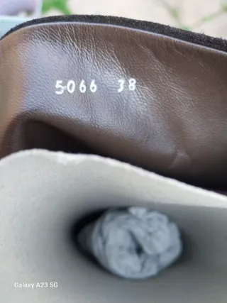 Stivali donna in camoscio marrone