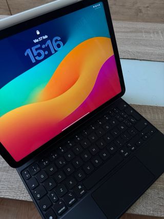 iPad Air 11 M2 + Magic Keyboard + Pencil Pro