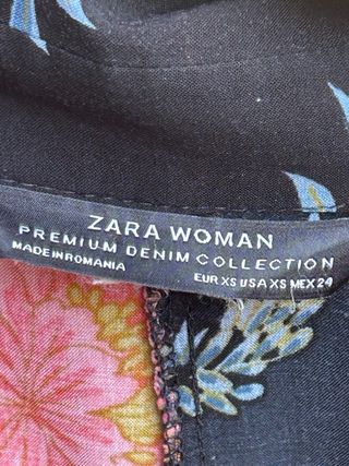 Vestido ZARA estampado floral - talla XS