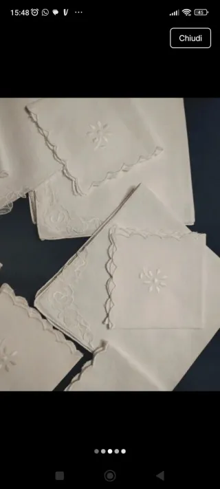 Fazzoletti ricamati a mano. Idea regalo/bomboniera