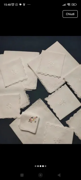 Fazzoletti ricamati a mano. Idea regalo/bomboniera