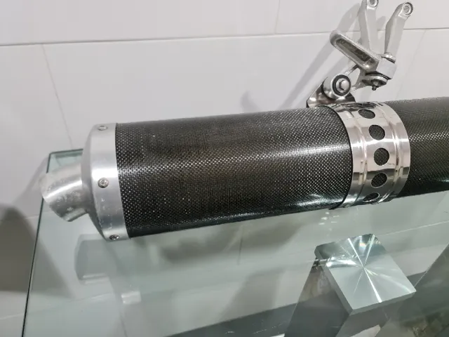 Escape Yamaha R1 1998-1999 Carbono