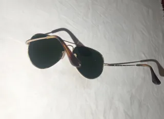 Occhiali Ray-Ban a goccia oro