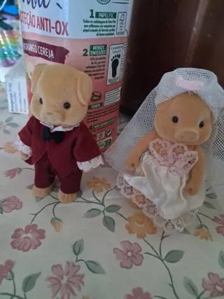 Casal de noivos Sylvanian - Porquinhos raros