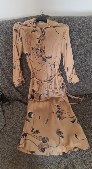 Conjunto  falda y camisa Escorpión  beige y negro