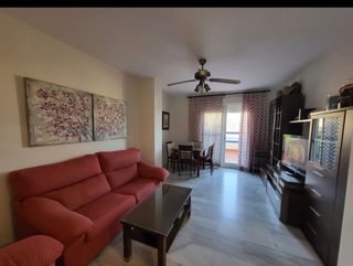 Mueble modular de madera y cristal