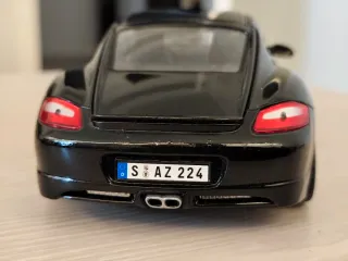 Porsche Cayman S 1:18 Maisto