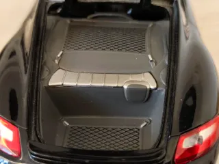 Porsche Cayman S 1:18 Maisto