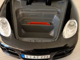 Porsche Cayman S 1:18 Maisto