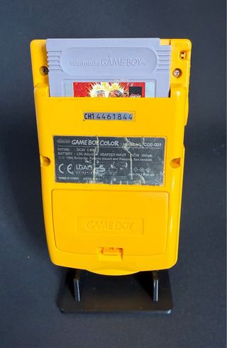 Nintendo Game Boy Color Amarilla + Juego