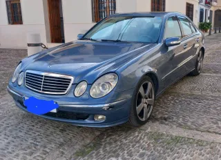 Mercedes-Benz Clase E 2003