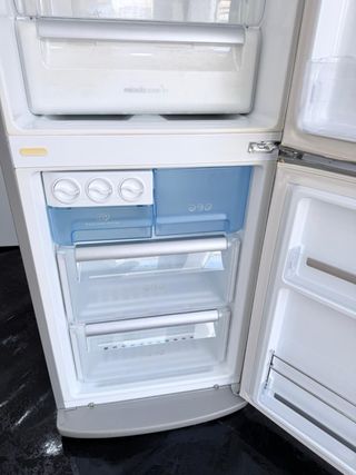 COMBI LG 2MTS INOX NOFROST A+++. GARANTÍA