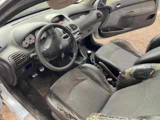 Peugeot 206 2002