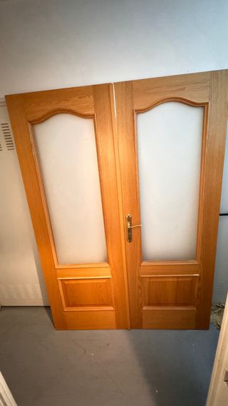 Puertas de madera con cristal