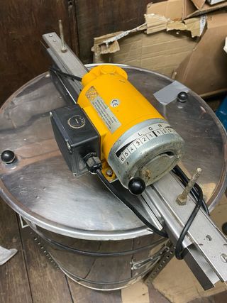 Extractor Eléctrico Miel Motor Amarillo