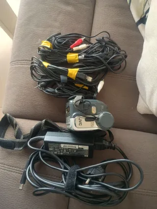 Videocámara JVC 16x Zoom Óptico