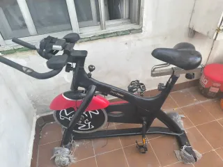 Bicicleta Spinning Fitness House Negra/Roja