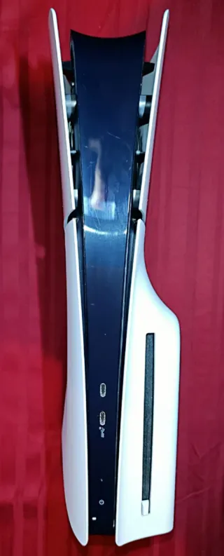 PlayStation 5 Slim 1TB disco + controller NUOVO