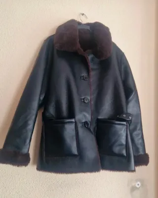 Chaqueta de piel sintética forrada