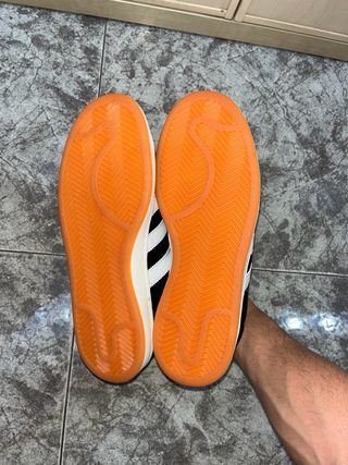 Adidas Campus Negras y Blancas