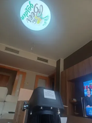 Proyector LED para logos  ¡¡Sin estrenar!!
