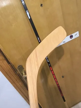 2 Palos de Hockey OHELO