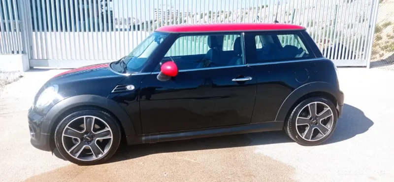 MINI Cabrio Cooper D Aut. 2013