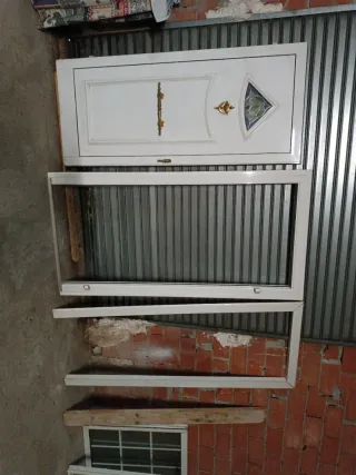 Puerta exterior aluminio 85x200