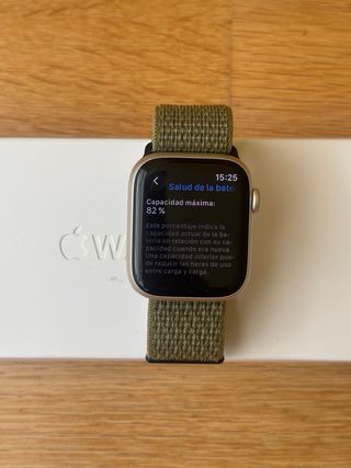 Apple Watch Series 8 45mm + 2 cinturini