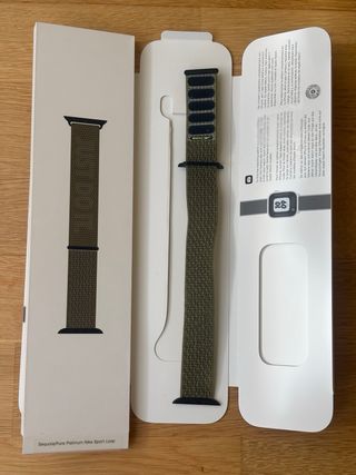 Apple Watch Series 8 45mm + 2 cinturini
