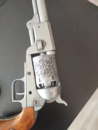 Réplica antigua de juguete