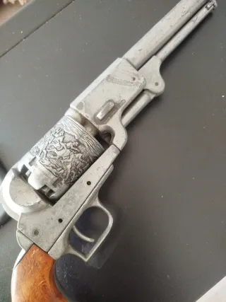 Réplica antigua de juguete