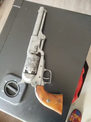 Réplica antigua de juguete