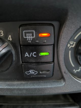 almera 1.5 sport 98 cv gasolina etiqueta b