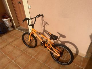 Bicicleta BMX Naranja