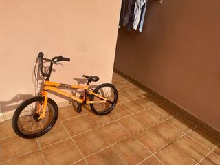 Bicicleta BMX Naranja