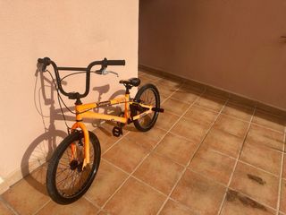 Bicicleta BMX Naranja