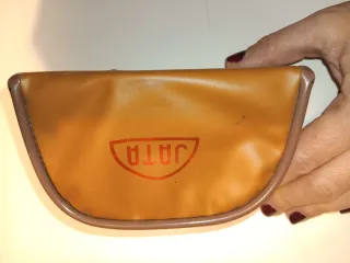 Plancha de viaje vintage roja