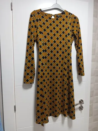 Vestido estampado geométrico marca Surkana