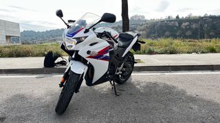 Honda CBR 125 R Blanca