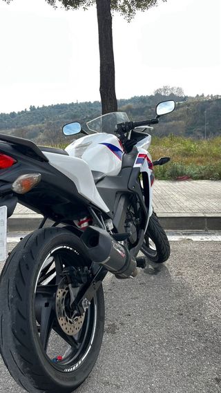 Honda CBR 125 R Blanca