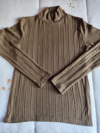 Jersey finito /camiseta de Stradivarius