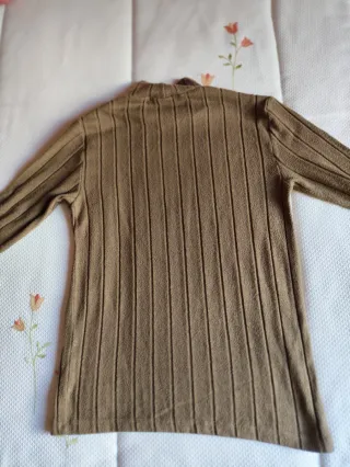 Jersey finito /camiseta de Stradivarius