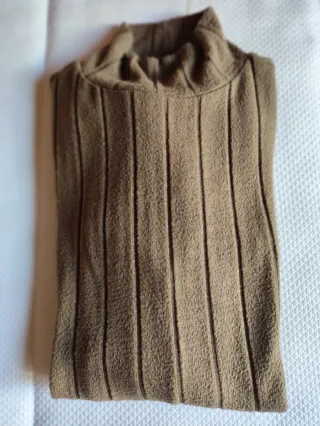 Jersey finito /camiseta de Stradivarius