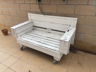 Banco de Palets Blanco con Ruedas