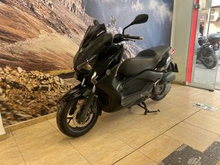 Yamaha XMAX 125