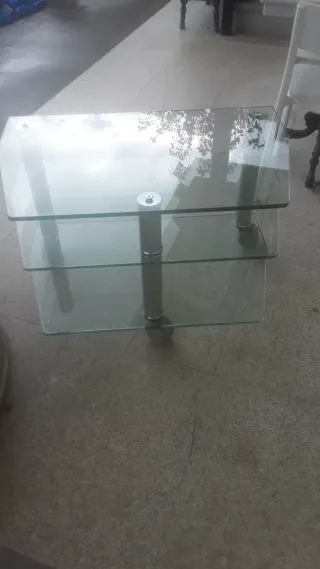 Mesa TV cristal 3 baldas