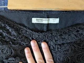 Pantalones cortos de encaje negro