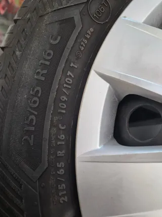 Llantas y neumáticos 215/65 R 16 C