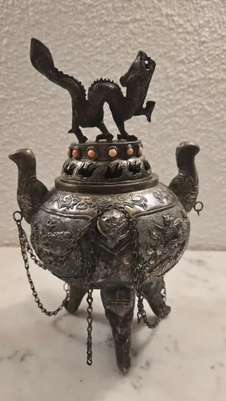 Antiguo quemador incienso chino dragón